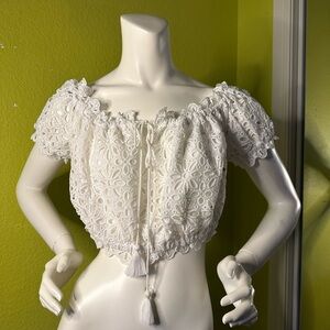 Forever 21 White Cropped Floral Blouse